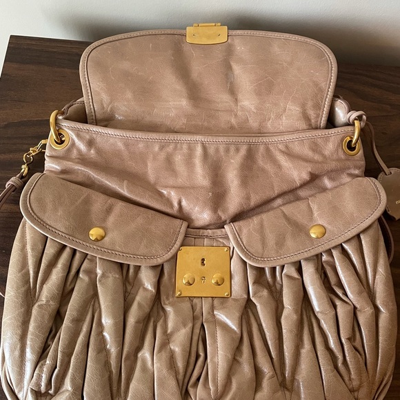 Miu Miu Coffer in Cammeo - Picture 7 of 8